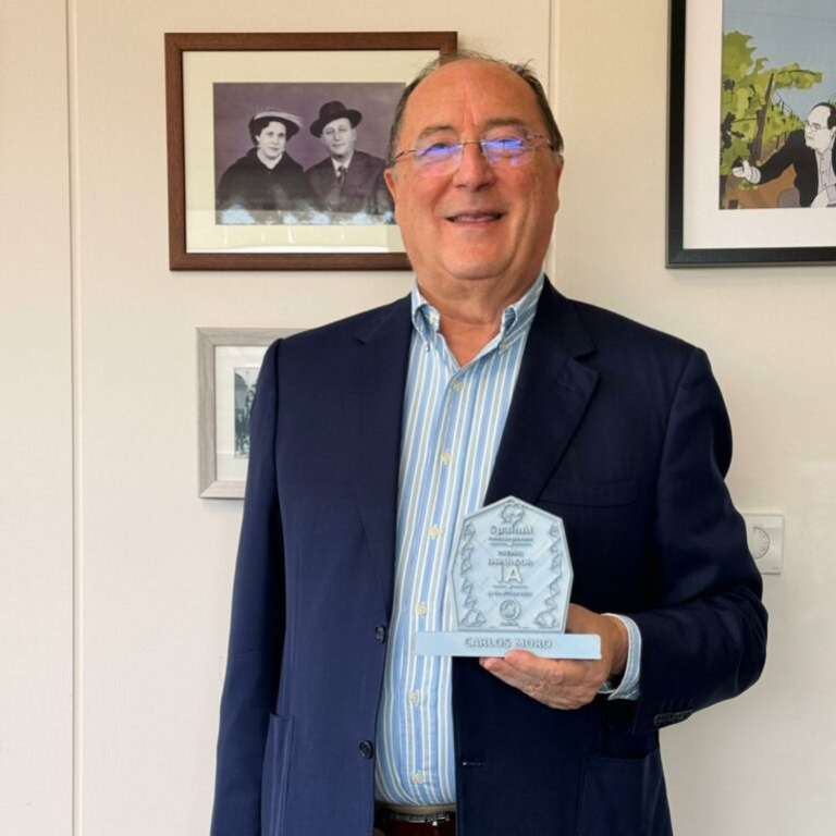 Carlos Moro recibe el Premio Impulsor IA de Spain IA